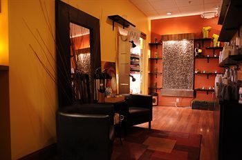 Waterfront Place Hotel