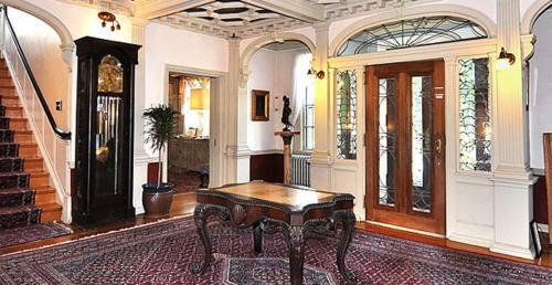 Edgewood Manor Inn Bed And Breakfast