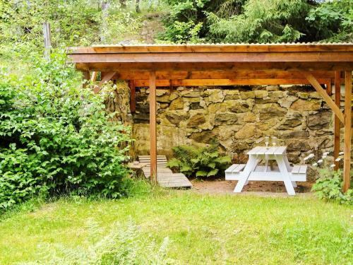Four-bedroom Holiday Home In �lmhult
