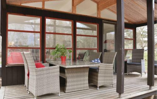 Two-bedroom Holiday Home In Rockneby