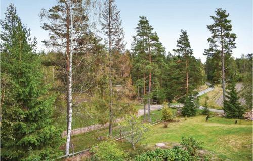 Two-bedroom Holiday Home In Vikbolandet