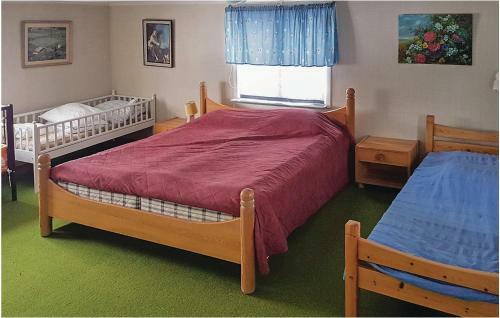 Three-bedroom Holiday Home In Morlunda