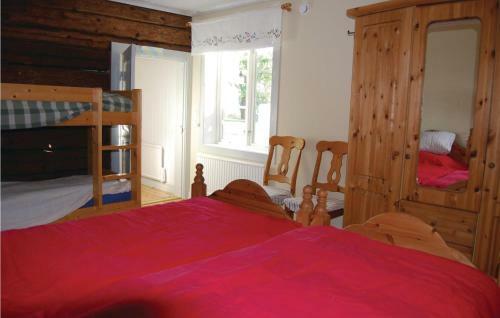Two-bedroom Apartment In Malmkoping