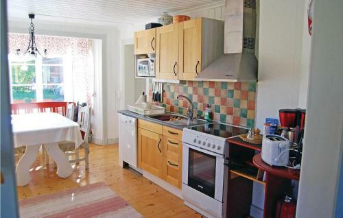 Two-bedroom Apartment In Malmkoping