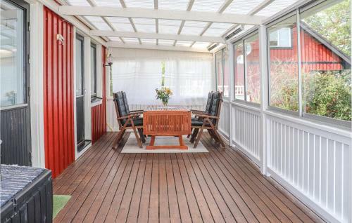 Two-bedroom Holiday Home In Tranas