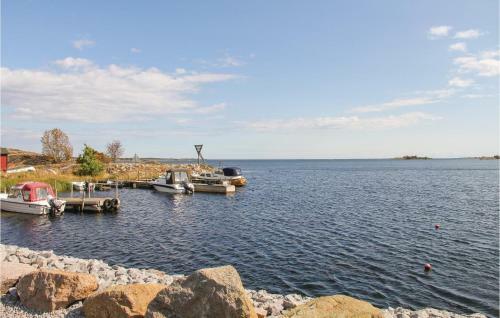 Two-bedroom Holiday Home In Torhamn
