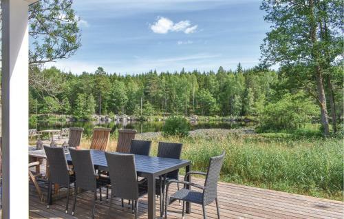 Four-bedroom Holiday Home In Tingsryd