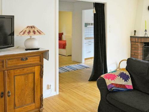 Two-bedroom Holiday Home In Svensh�gen