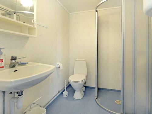 Two-bedroom Holiday Home In V�dd� 2