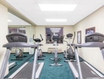 Hotel Baymont Inn And Suites Jonesboro
