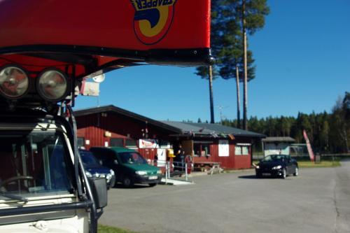 Lits Camping, Stugby Och Kanot