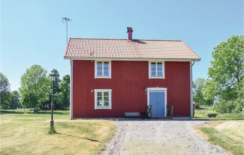 Three-bedroom Holiday Home In Korsberga