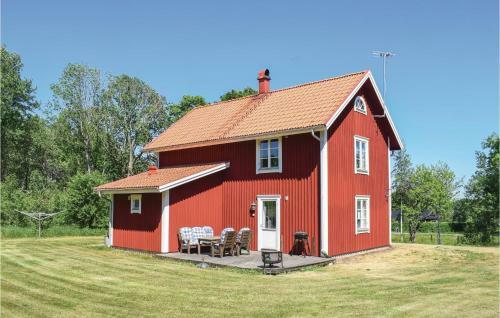 Three-bedroom Holiday Home In Korsberga
