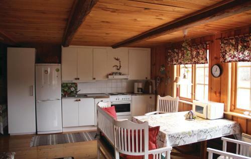 Three-bedroom Holiday Home In Asarum