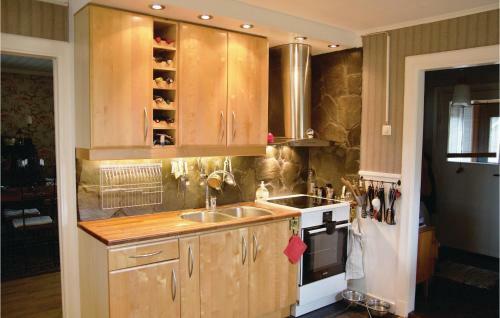 Two-bedroom Holiday Home In Rottneros
