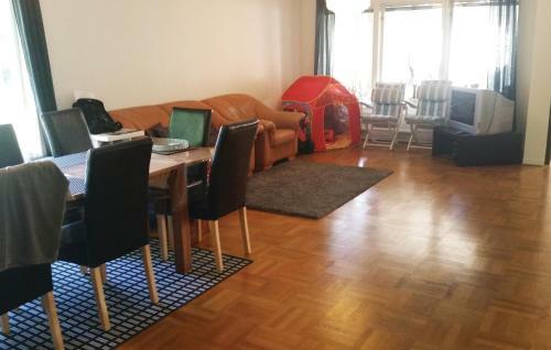 Five-bedroom Holiday Home In Svarta