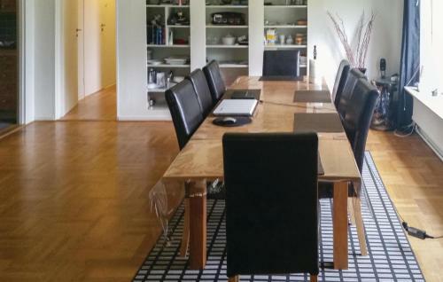 Five-bedroom Holiday Home In Svarta