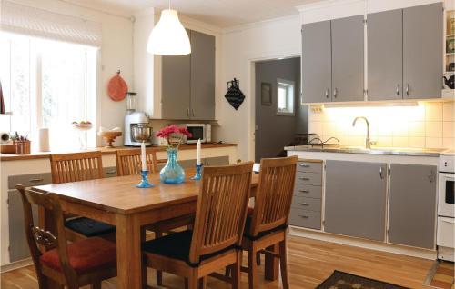 Five-bedroom Holiday Home In Vimmerby