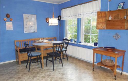 Three-bedroom Holiday Home In Ahus