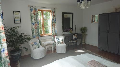 Bed & Breakfast G�rden Mellan Slotten