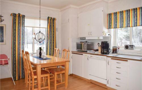 Four-bedroom Holiday Home In Rydaholm