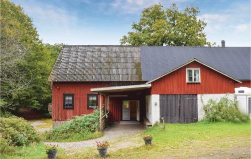 Nine-bedroom Holiday Home In Stromsnasbruk