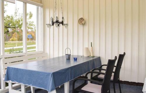 Three-bedroom Holiday Home In Almesboda