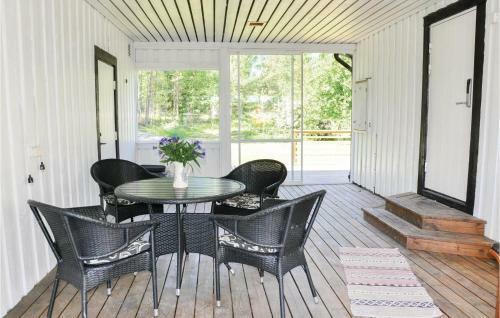 Five-bedroom Holiday Home In Saffle