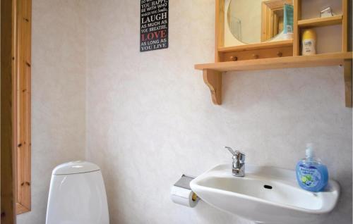 One-bedroom Holiday Home In Hallabro