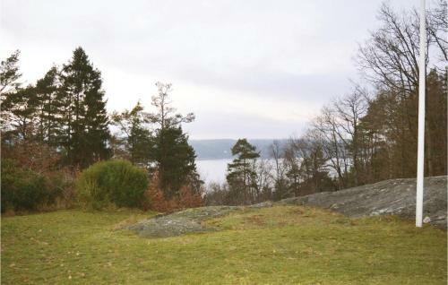 Three-bedroom Holiday Home In Ljungskile