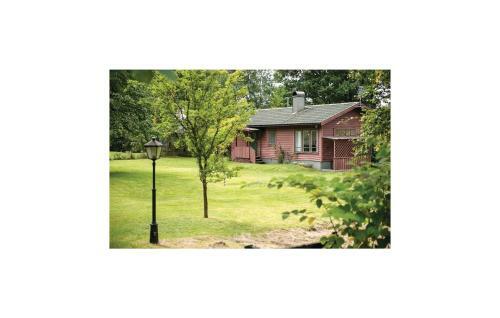 Three-bedroom Holiday Home In Ljungskile