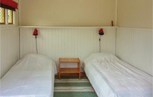 Three-bedroom Holiday Home In Ljungskile