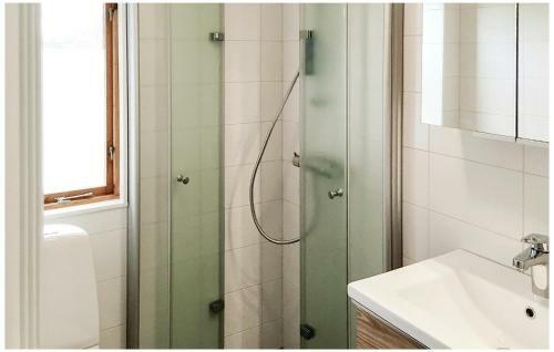 Three-bedroom Holiday Home In Ljungskile