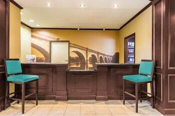 Hotel Staybridge Suites Kansas City-independence