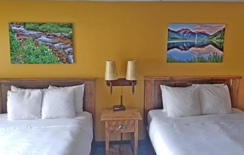 Motel Box Canyon Lodge And Hot Springs
