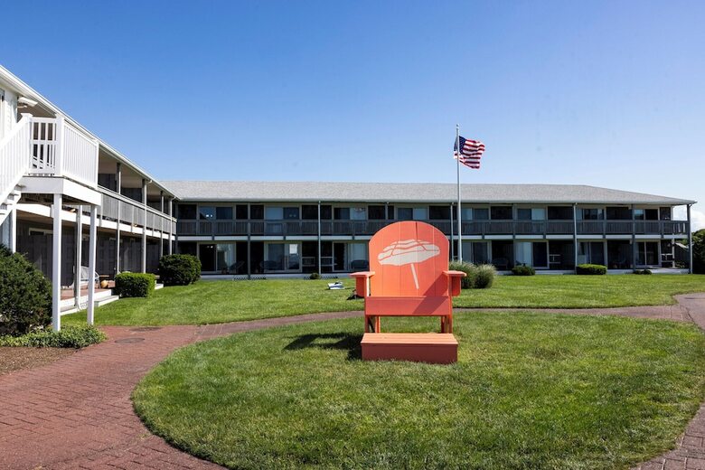 Hotel Red Jacket Beach Resort