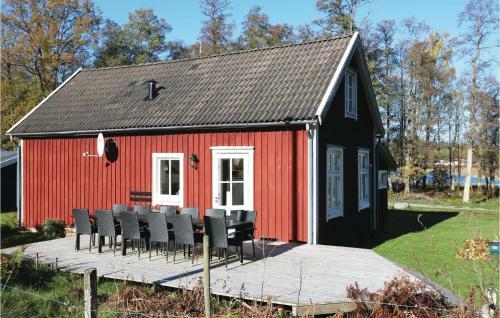 Three-bedroom Holiday Home In Varnamo