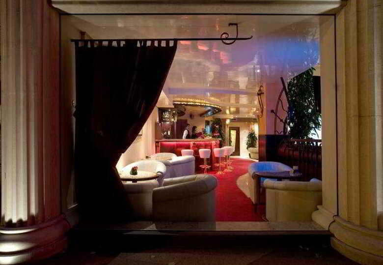 Hotel Capitol