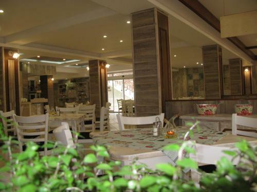 Hotel Estreya Palace