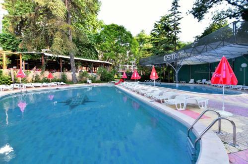 Hotel Estreya Palace