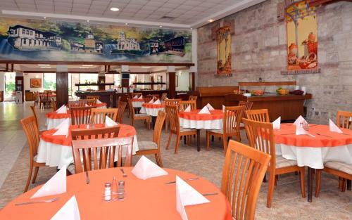 Hotel Estreya Palace