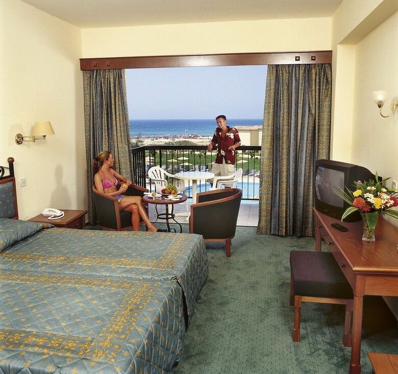Hotel Anmaria(.)