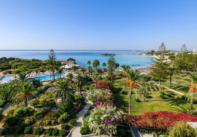 Hotel Nissi Beach