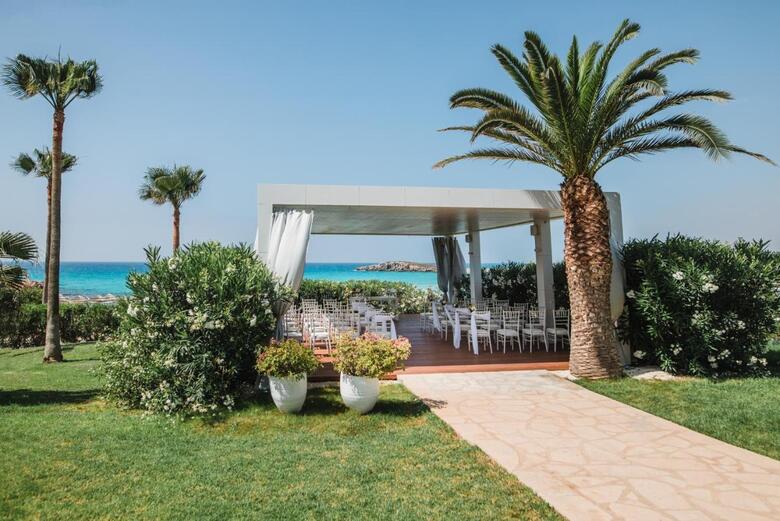 Hotel Nissi Beach