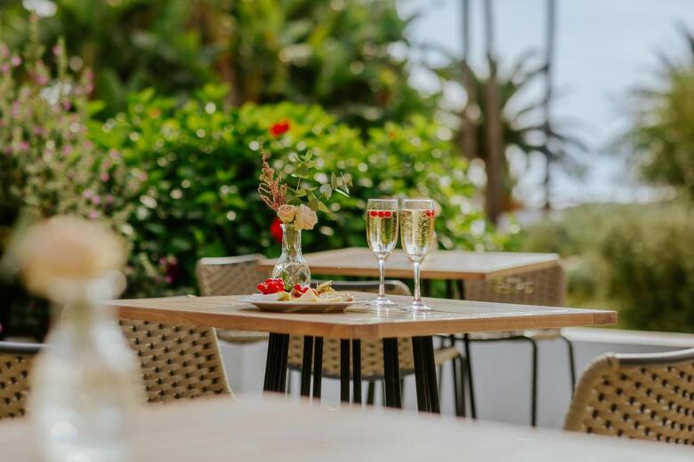 Hotel Nissi Beach
