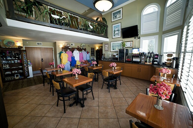 Hotel Desoto Beach Gardens