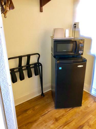 Motel Dunes Inn & Suites - Tybee Island