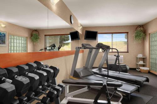 Hotel Baymont Inn & Suites