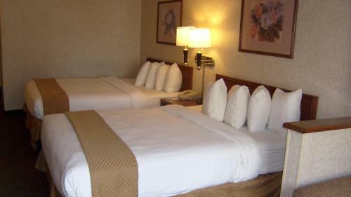 Hotel Baymont Inn & Suites