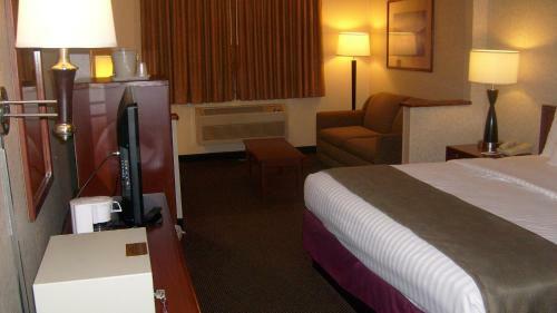 Hotel Baymont Inn & Suites